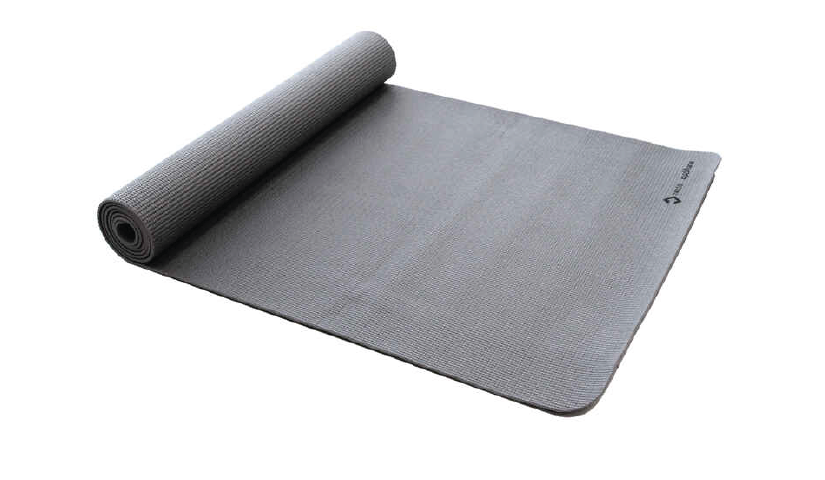Yoga mat bisa digunakan buat berbagai jenis olahraga, lho