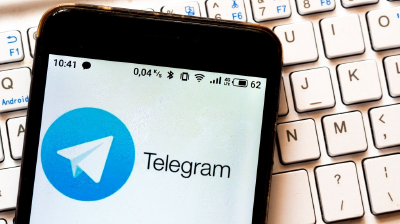 Tampilan Aplikasi Telegram di Perangkat Hp.