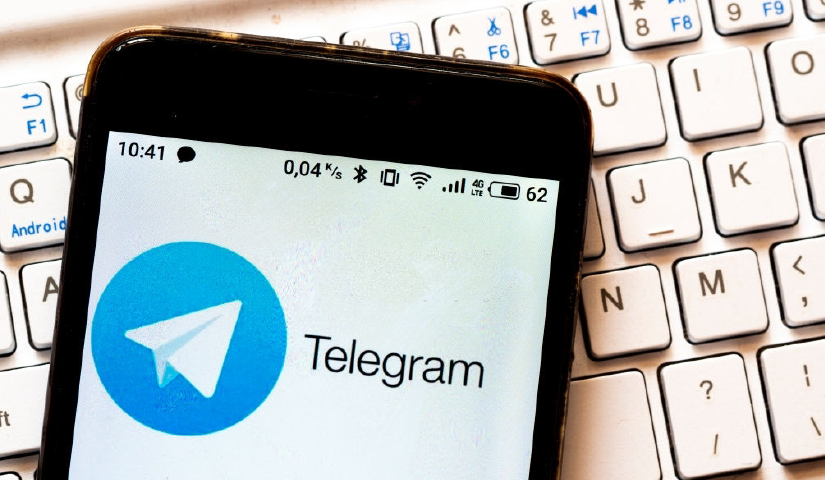 Tampilan Aplikasi Telegram di Perangkat Hp.