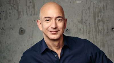 Jeff Bezos masih menempati peringkat pertama di daftar orang terkaya di dunia