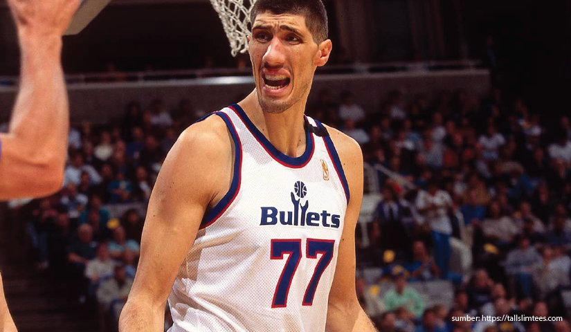 Gheorghe Muresan Mantan Pemain NBA yang Masih Tercatat Sebagai Pemain Tertinggi di NBA.