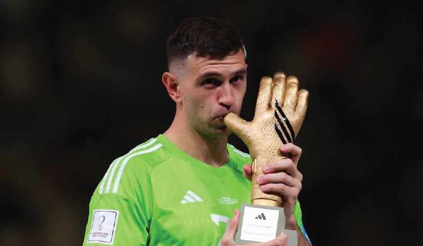 Emiliano Martinez, Kiper Terbaik di Dunia Saat Ini Ketika Menerima Penghargaan FIFA Golden Glove 2022