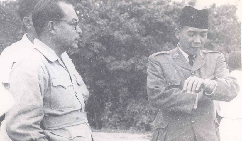 Soekarno dan Mohammad Hatta pada foto zaman dulu