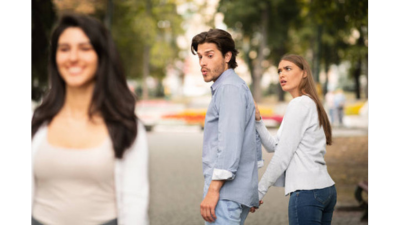 Meme Lucu Distracted Boyfriend
