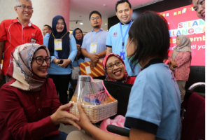 Hari Pelanggan Nasional Telkomsel Sebar Ragam Hadiah dan 